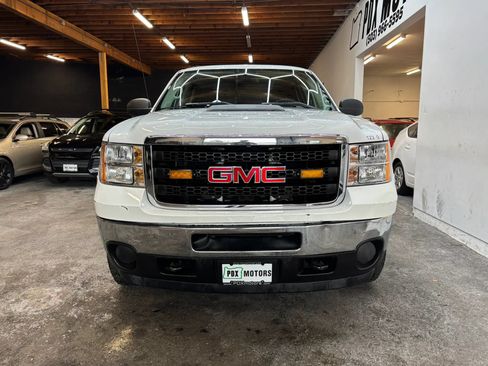 Used 2011 GMC Sierra 2500 W/T AWD/4WD image 3