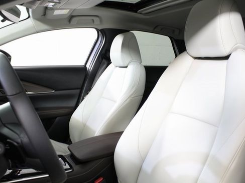 Used 2025 MAZDA CX-30 AWD 2.5 S w/ Premium Package image 13