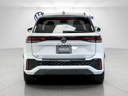 New 2026 Volkswagen Tiguan SE R-Line image 4