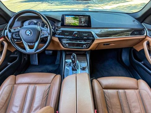 Used 2019 BMW 530i w/ Convenience Package image 27