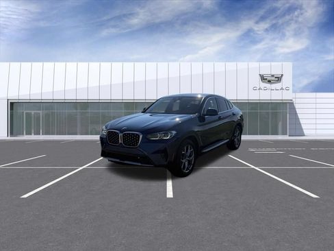 Used 2025 BMW X4 xDrive30i AWD/4WD image 6
