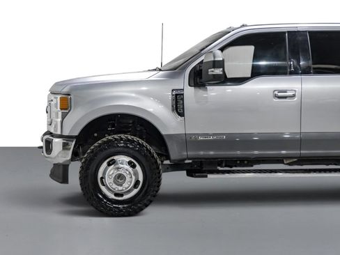 Used 2022 Ford F350 Lariat w/ Lariat Value Package AWD/4WD image 10