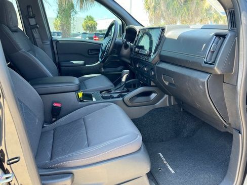 Used 2026 Nissan Frontier SV w/ Tow Package RWD image 19