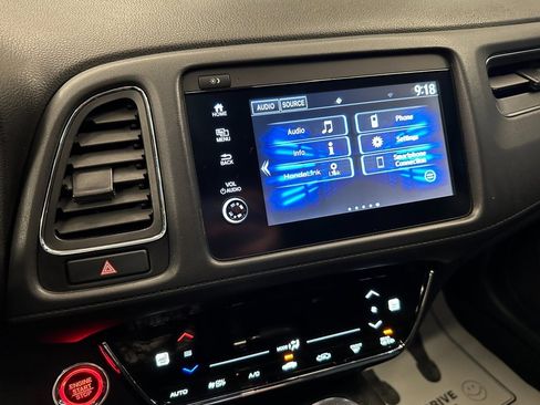 Used 2021 Honda HR-V EX image 11