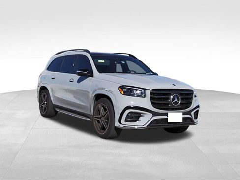 Used 2024 Mercedes-Benz GLS 450 4MATIC image 1