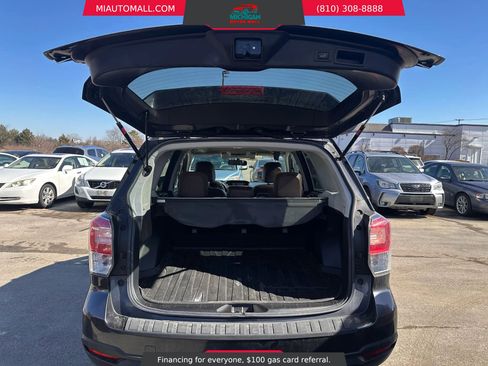 Used 2017 Subaru Forester 2.5i Touring image 9