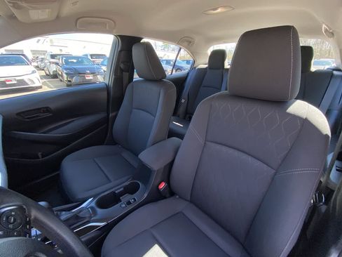 Used 2024 Toyota Corolla LE image 18