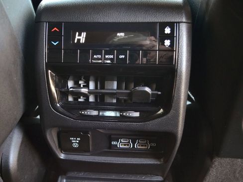 Used 2023 Jeep Grand Cherokee L Laredo AWD/4WD image 36