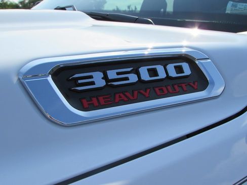 Used 2024 RAM 3500 Big Horn AWD/4WD image 30