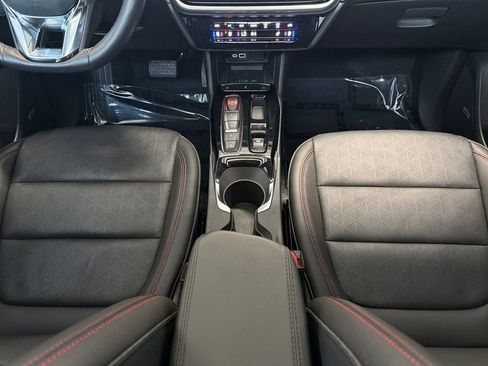Used 2023 Chevrolet Bolt EUV Premier w/ Sun & Sound Package FWD image 12
