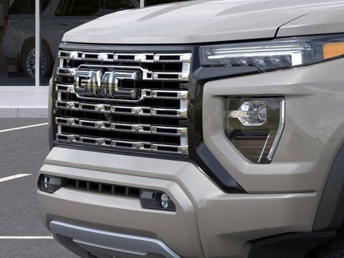 New 2026 GMC Canyon Denali w/ LPO, Black Badging Package image 13