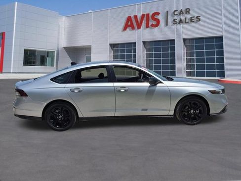 Used 2025 Honda Accord SE image 5