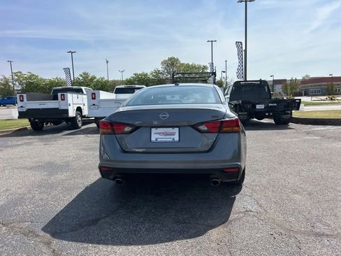 Used 2024 Nissan Altima 2.5 SR image 4