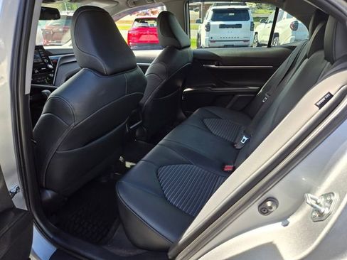 Used 2024 Toyota Camry SE w/ Cold Weather Package image 10
