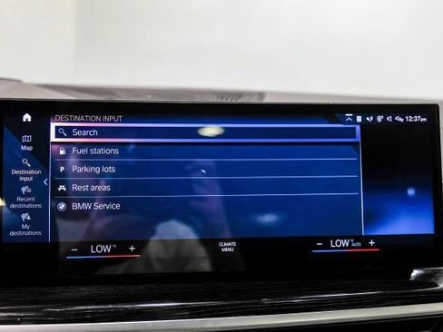 Used 2023 BMW X7 xDrive40i w/ M Sport Package AWD/4WD image 43