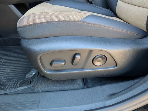 New 2027 Chevrolet Equinox ACTIV w/ Safety and Technology Package FWD image 11