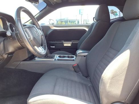 Used 2014 Dodge Challenger R/T RWD image 22