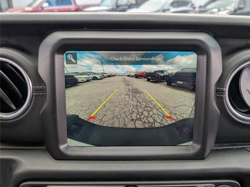 Used 2022 Jeep Gladiator Overland w/ Popular Equipment Package image 30