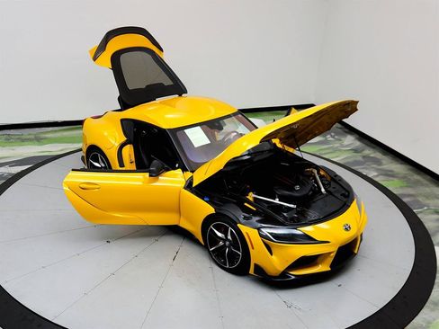 Used 2021 Toyota Supra Premium w/ Driver Assist Package RWD image 30