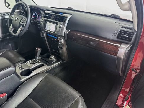 Used 2017 Toyota 4Runner Limited AWD/4WD image 29