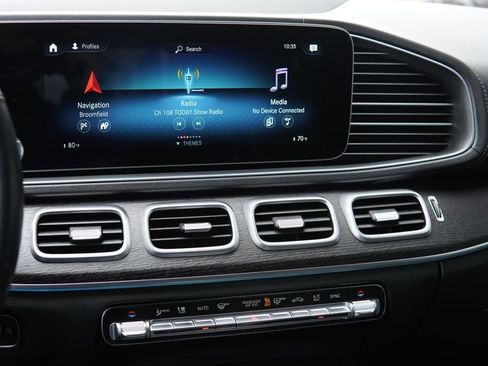 Used 2022 Mercedes-Benz GLS 450 4MATIC image 15