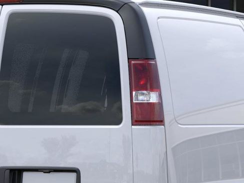 New 2026 Chevrolet Express 2500 w/ Driver Convenience Package RWD image 11