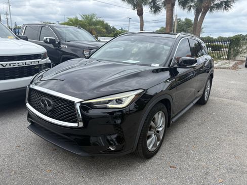 Used 2021 INFINITI QX50 Luxe FWD image 3
