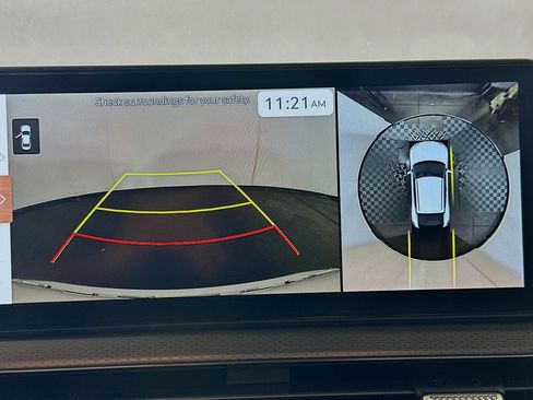 Used 2023 Genesis GV60 Advanced AWD/4WD image 23