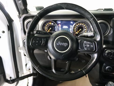 Used 2021 Jeep Gladiator Sport image 38