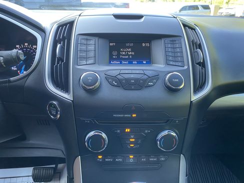 Used 2018 Ford Edge SEL FWD image 24