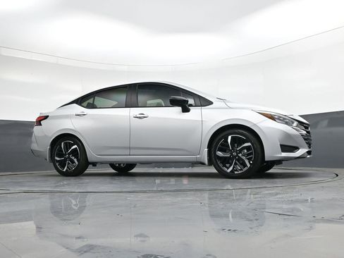 New 2025 Nissan Versa SR w/ Trunk Package image 33