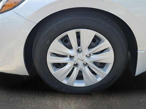 Used 2023 Nissan Sentra S FWD image 27