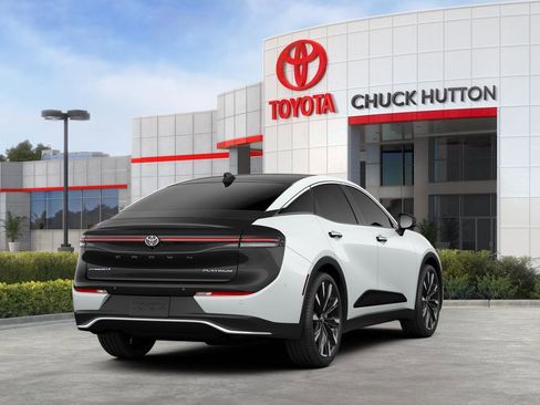 Used 2025 Toyota Crown Platinum image 38