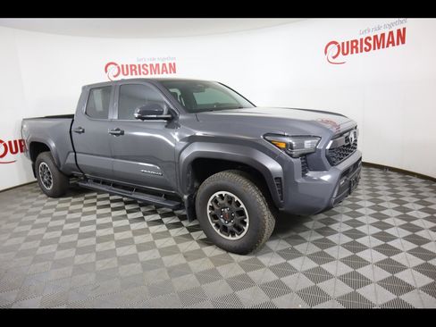 Used 2025 Toyota Tacoma TRD Off-Road w/ TRD Off Road Premium Package AWD/4WD image 13