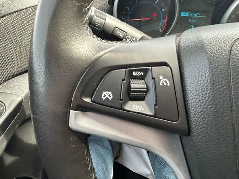 Used 2014 Chevrolet Cruze LT FWD image 18