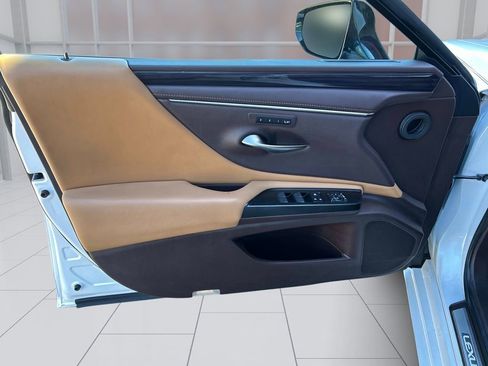 Used 2020 Lexus ES 350 w/ Premium Package FWD image 20