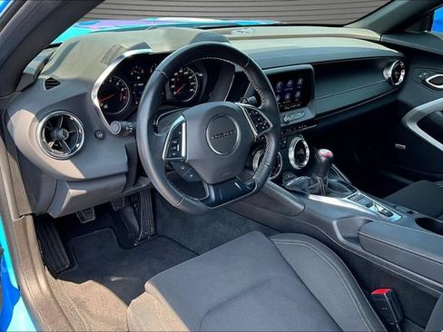 Used 2022 Chevrolet Camaro LT w/ Technology Package RWD image 15