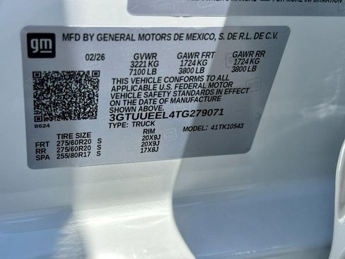 New 2026 GMC Sierra 1500 AT4 w/ AT4 Premium Package AWD/4WD image 18
