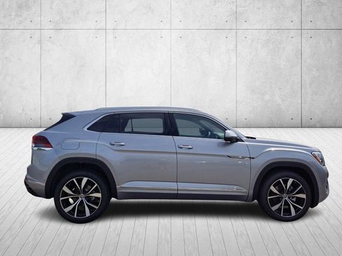 New 2026 Volkswagen Atlas Cross Sport SEL Premium R-Line image 4