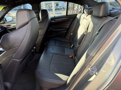 Used 2020 BMW M5 w/ Executive Package image 28