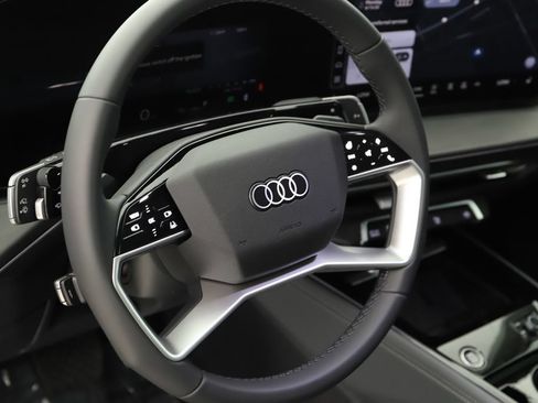 New 2026 Audi Q3 quattro 2.0T AWD/4WD image 16