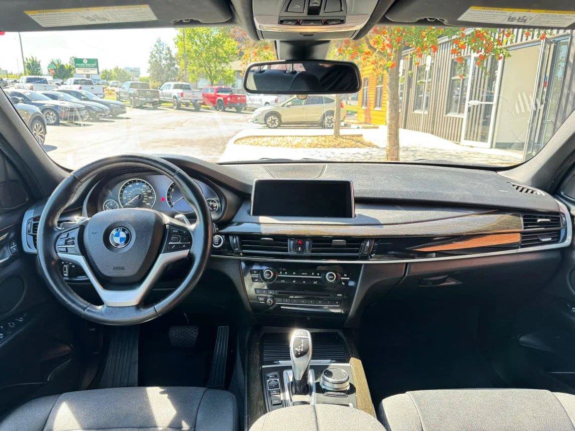 Used 2018 BMW X5 xDrive35i w/ M Sport Package AWD/4WD image 13