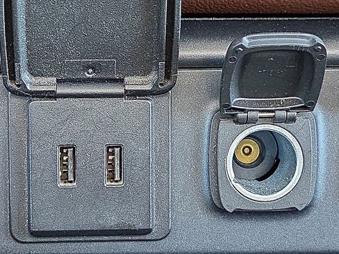 Used 2017 Chevrolet Silverado 1500 High Country image 20