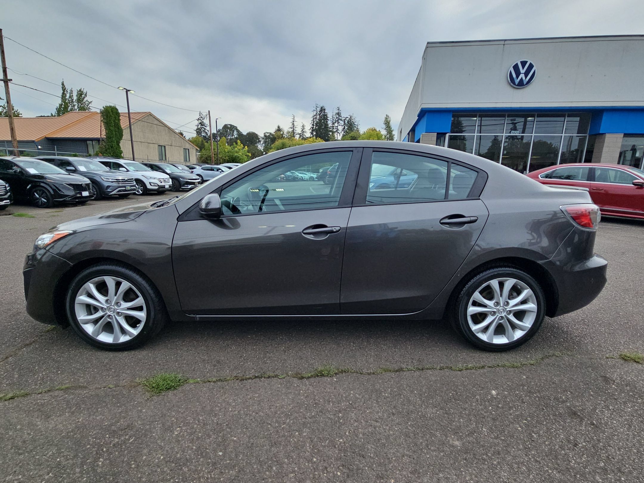 Used 2010 MAZDA MAZDA3 s Sport FWD image 2