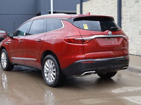 Used 2021 Buick Enclave Essence FWD image 3