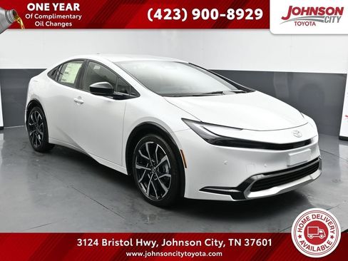 New 2026 Toyota Prius Plug-In Hybrid FWD image 1