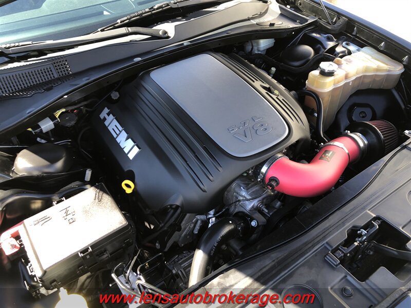 Used 2014 Chrysler 300 S RWD image 24