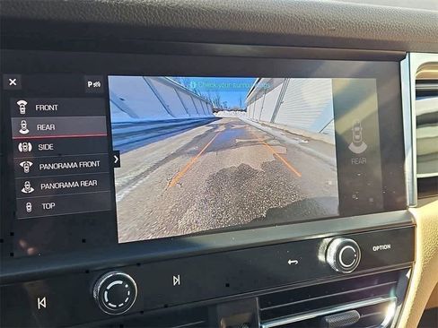 Certified 2024 Porsche Macan S image 17