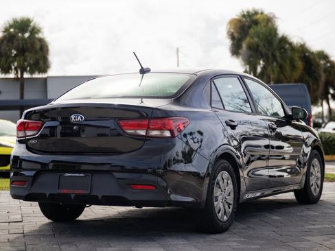 Used 2020 Kia Rio LX FWD image 11
