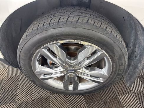 Used 2012 Ford Edge Limited FWD image 31